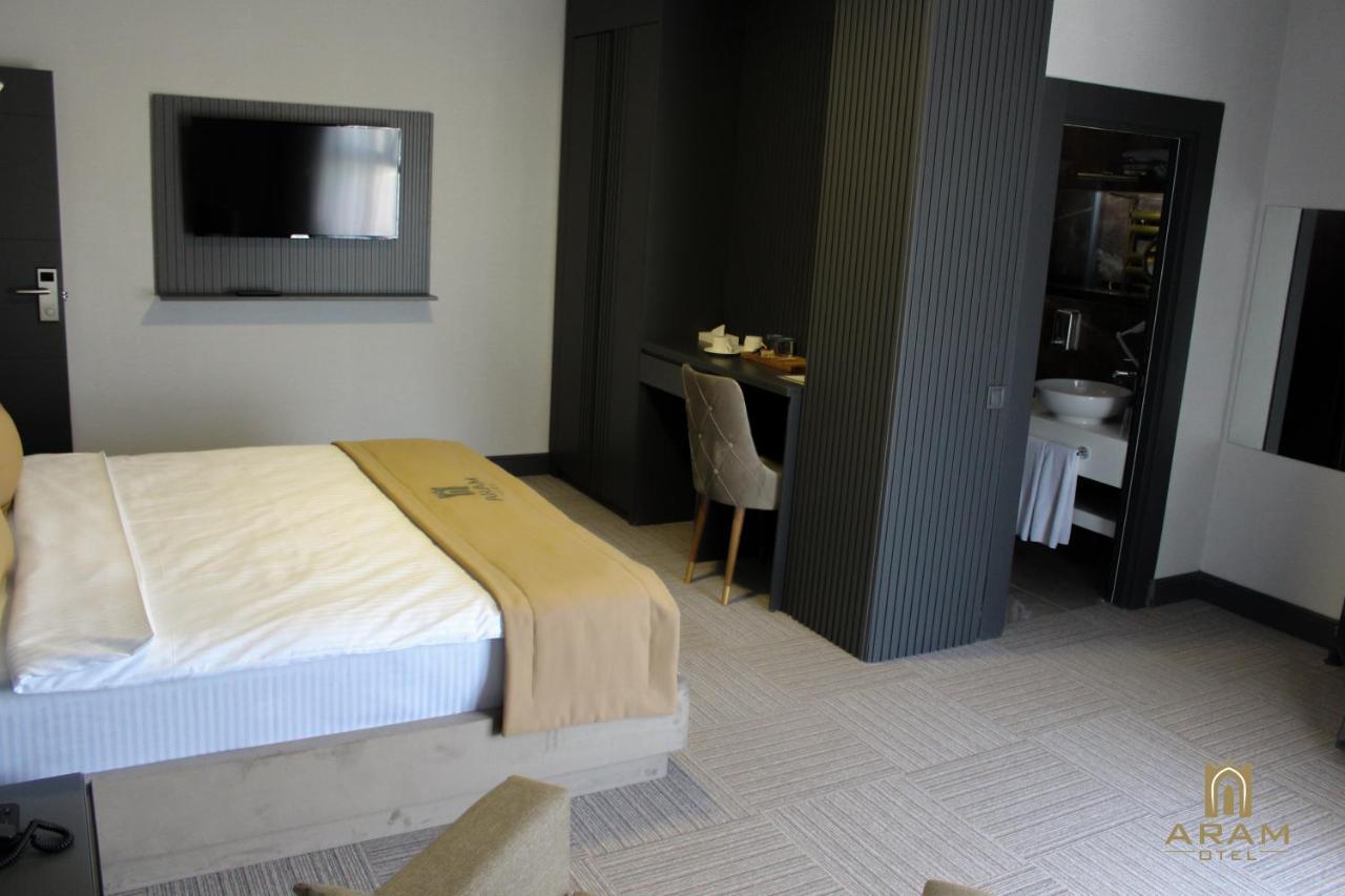 Aram Otel Business & Luxury Istanbul Bagian luar foto